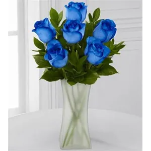 6 Blue Roses in Vase