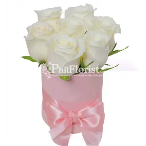 7 pcs White Roses in Box To Philippines